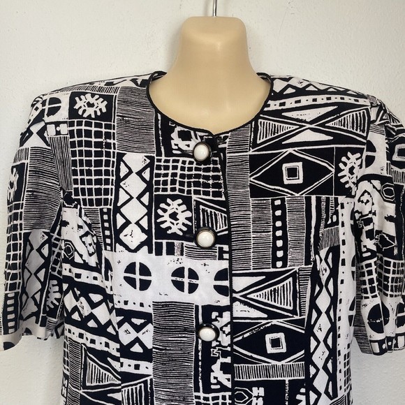 Miss Dorby Womens Size 10 No Collar Button Jacket SS Black & White Shoulder Pads - Picture 2 of 5